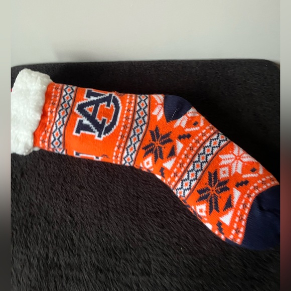 Unisex Auburn University Footy Slippers by FOCO. Fits Women 6-10 & Men 5-9 - Picture 2 of 7
